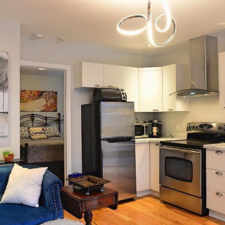 Ottawa Downtown Executive Apartment Retreat With Private Balcony Near Bank Street - Sleep Max 2 Eksteriør billede